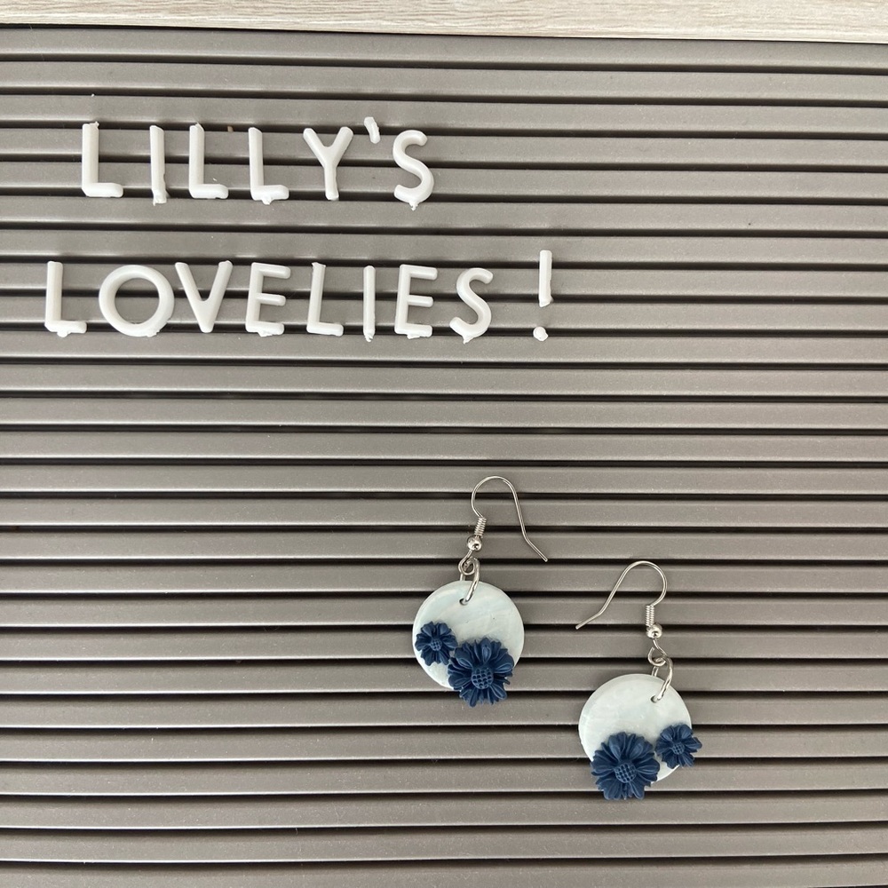 Handmade floral earrings by Lilly’s Lovelies.